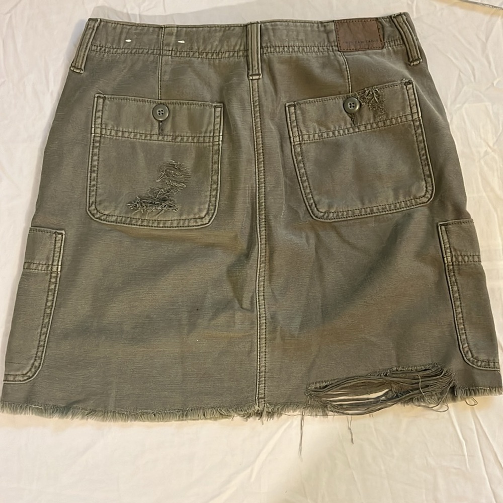 **2/$18** AEO Cargo Skirt - Size 0R - Picture 7 of 7